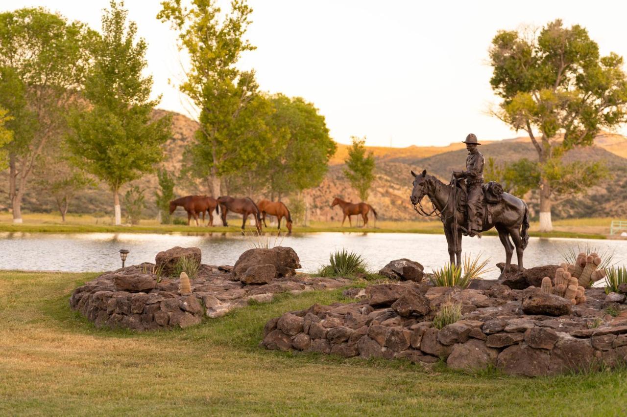 Cibolo Creek Ranch & Resort Marfa Kültér fotó